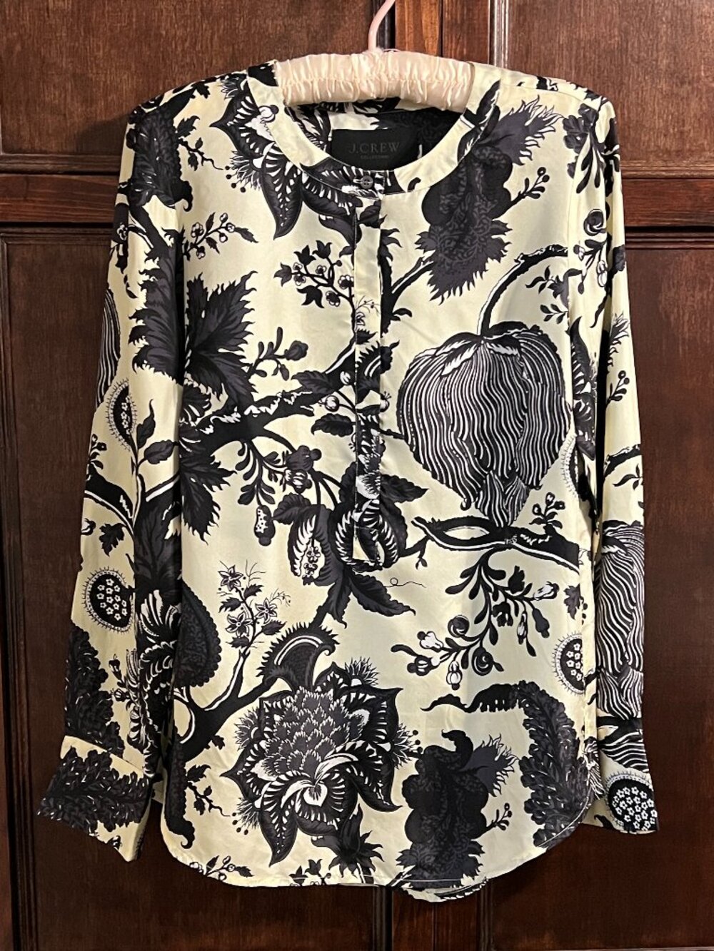 J CREW COLLECTION FLORAL NOIR IN 100% SILK